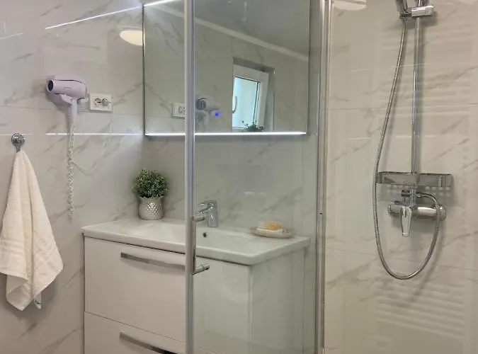 Rustica וילה Pokrovnik